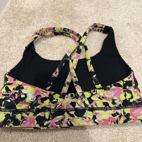 Lululemon set of 2 Sports bras size 4 - Picture 7 of 7